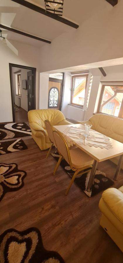 La Ovi Hotel Fagaras Exterior photo